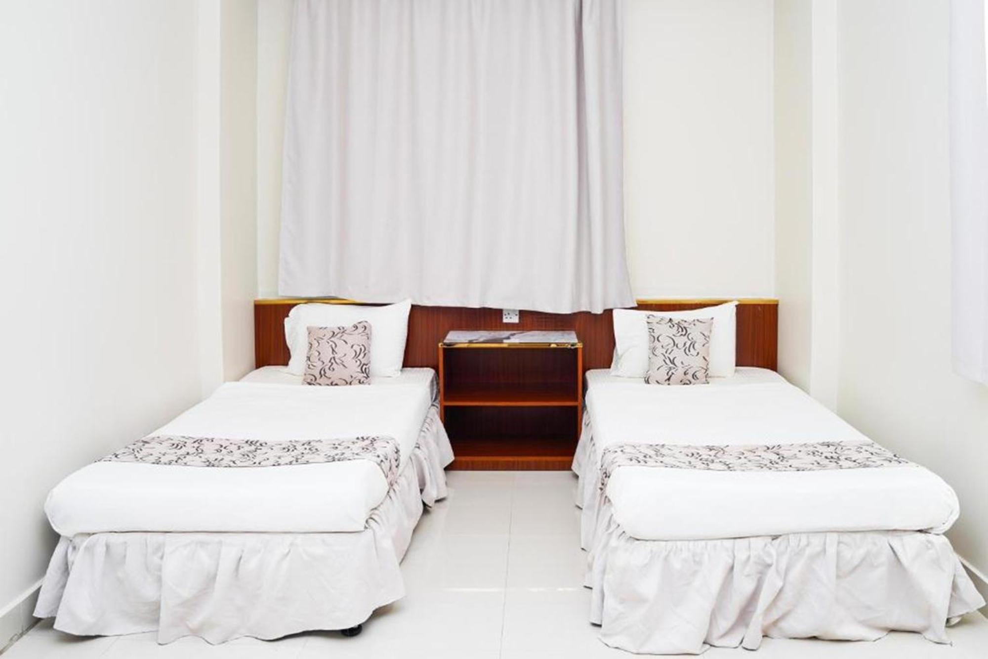 Al Bayrahaa Hotel Apartments Seeb Bagian luar foto